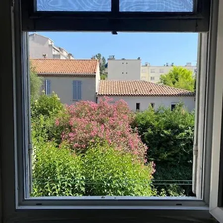 T3 Renove Dans Maison De *